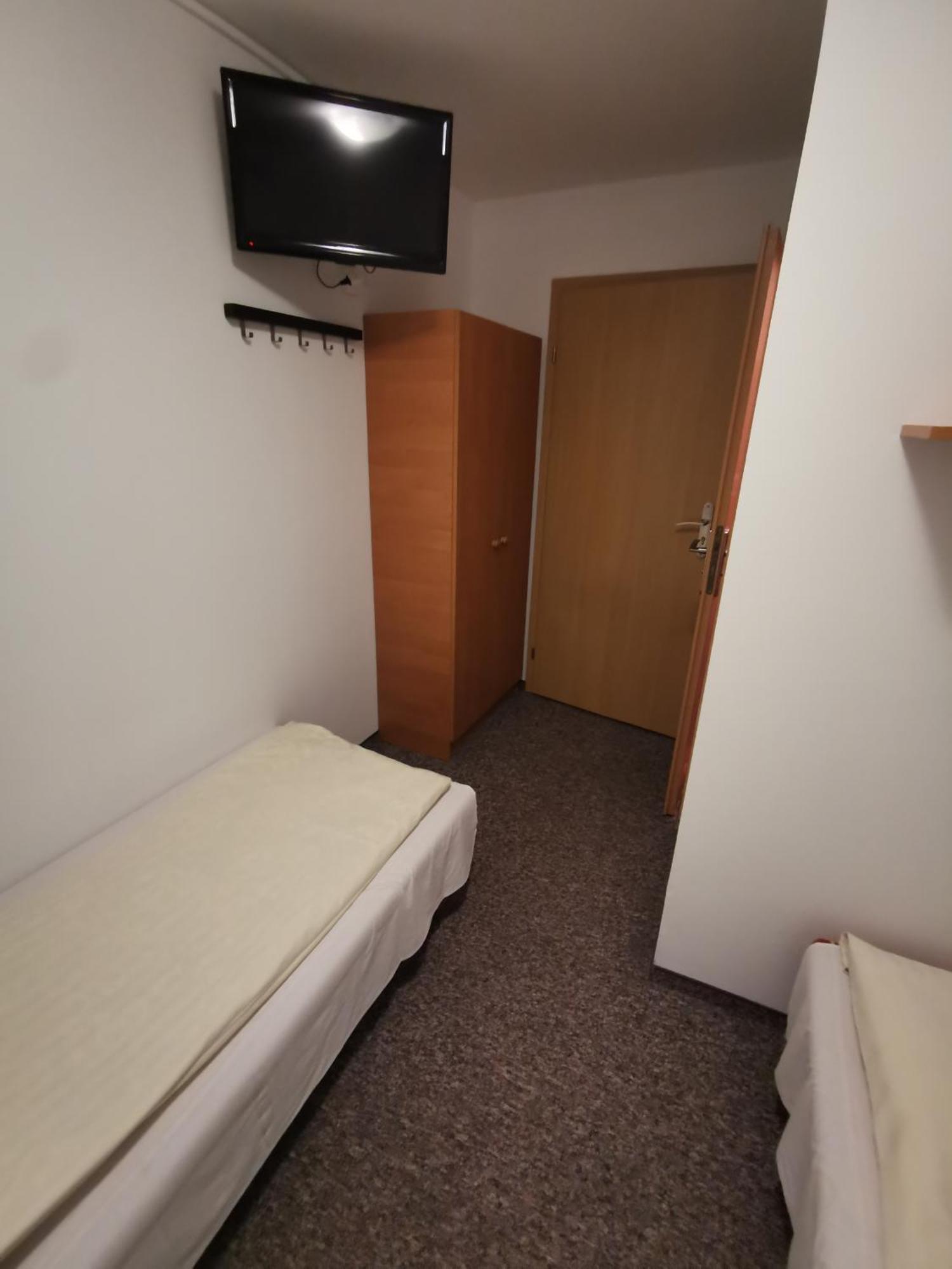 Straszny Dwor Hotell Duszniki Zdrój Rom bilde