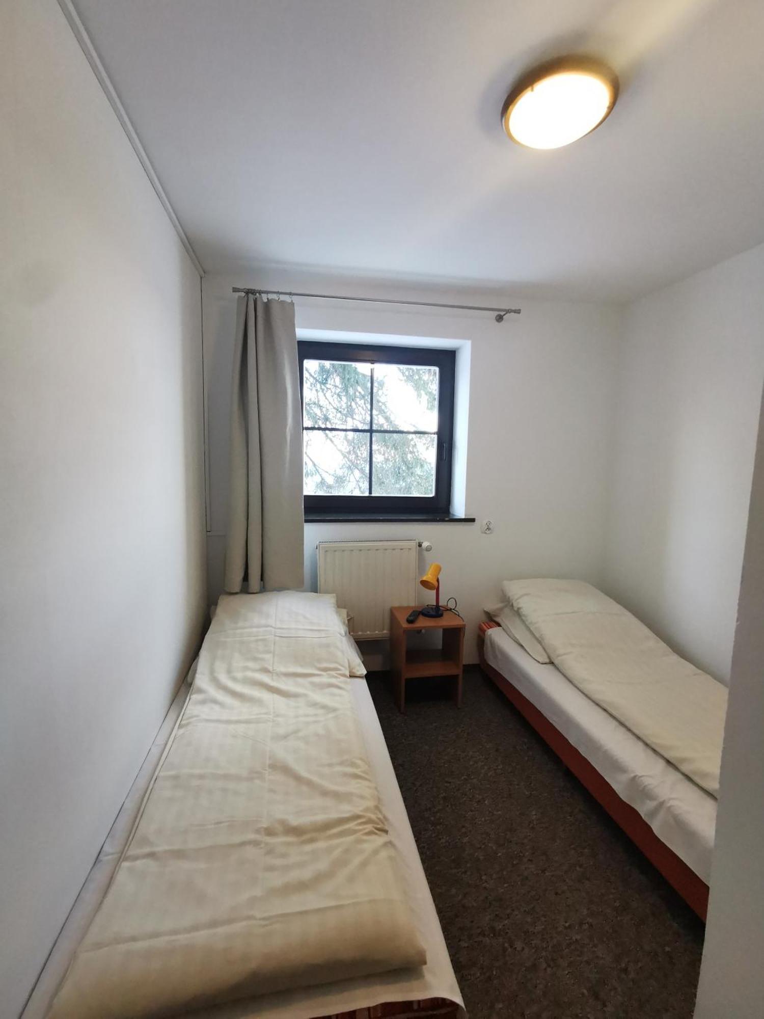 Straszny Dwor Hotell Duszniki Zdrój Rom bilde