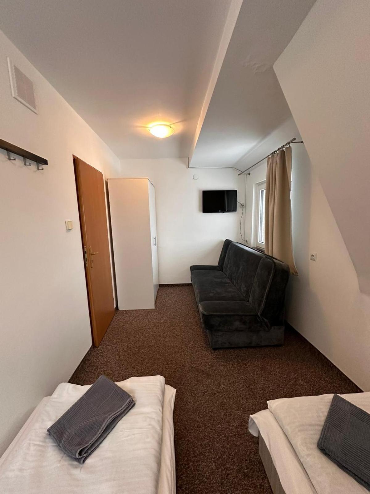 Straszny Dwor Hotell Duszniki Zdrój Rom bilde