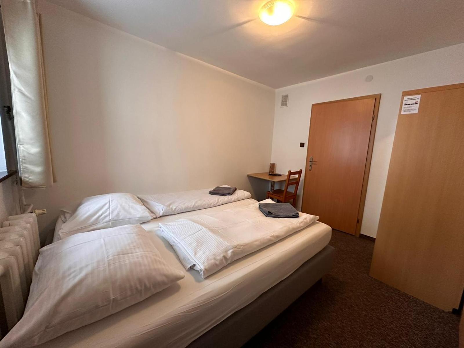 Straszny Dwor Hotell Duszniki Zdrój Rom bilde