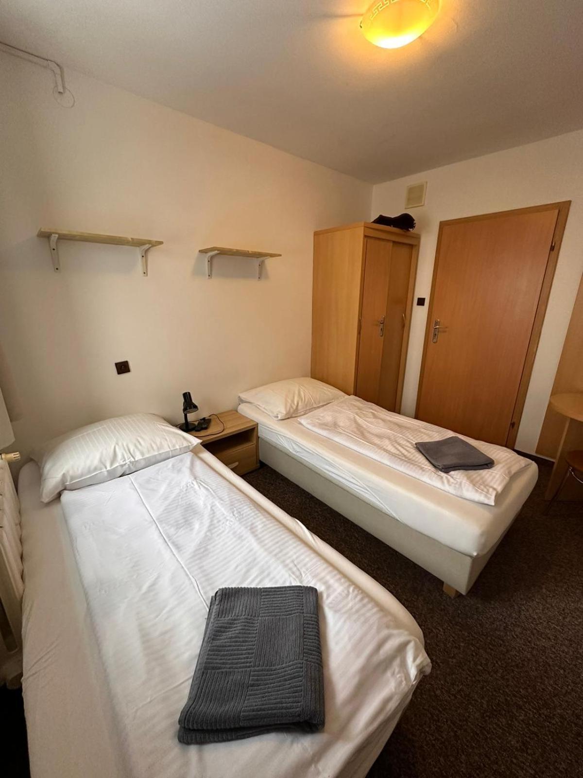 Straszny Dwor Hotell Duszniki Zdrój Rom bilde