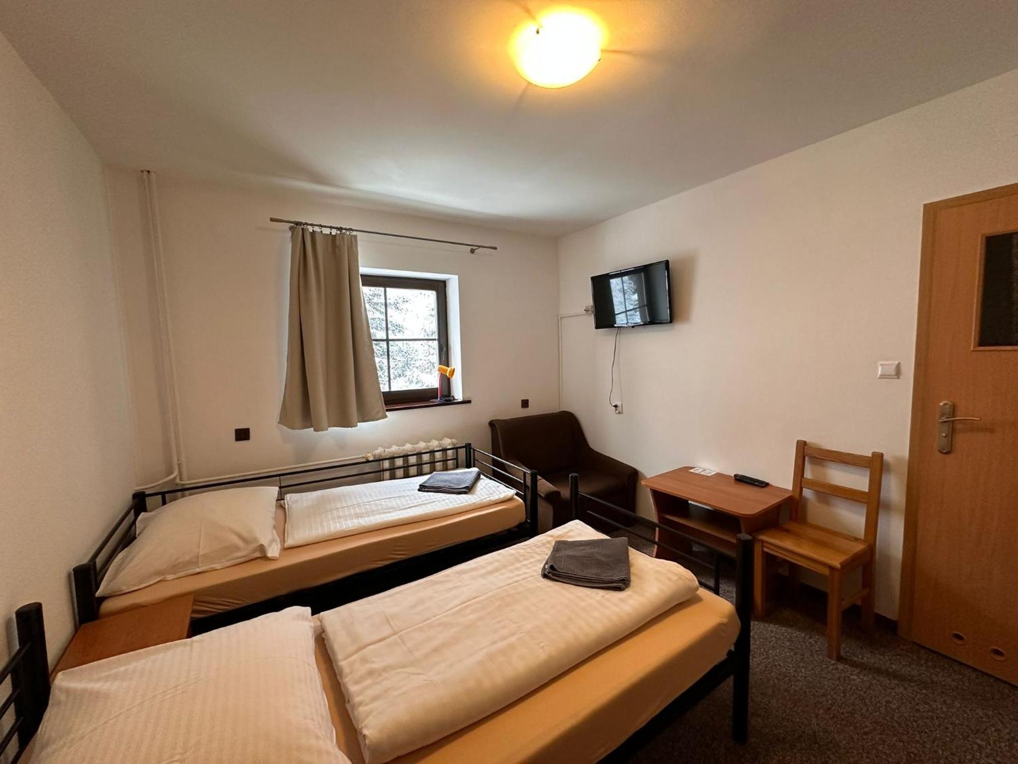 Straszny Dwor Hotell Duszniki Zdrój Rom bilde