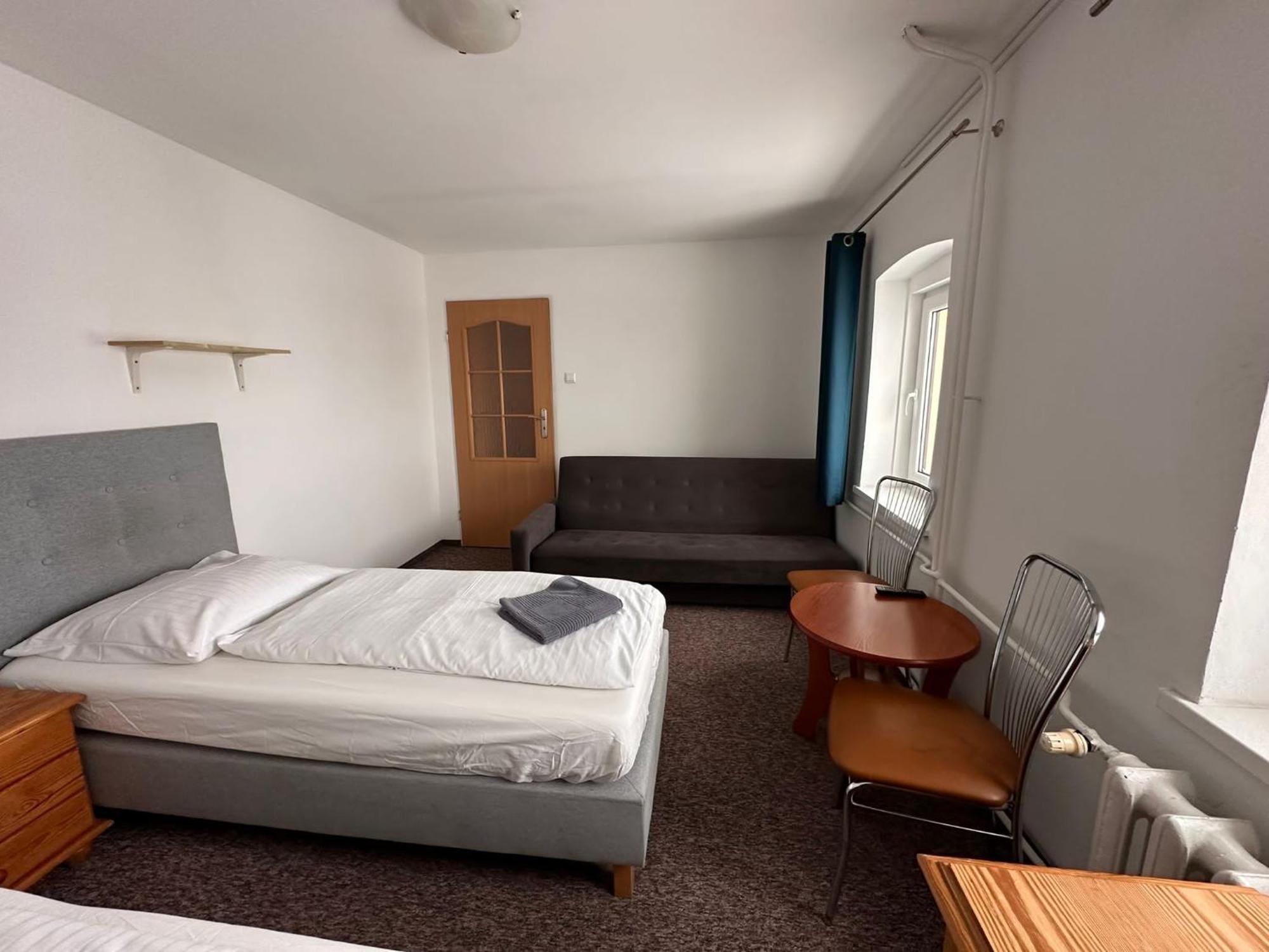 Straszny Dwor Hotell Duszniki Zdrój Rom bilde